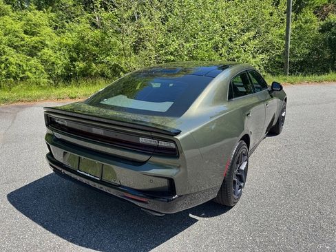 New 2026 Dodge Charger R/T AWD/4WD image 7