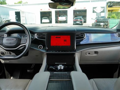 Used 2022 Jeep Wagoneer Series II w/ Premium Group I AWD/4WD image 10