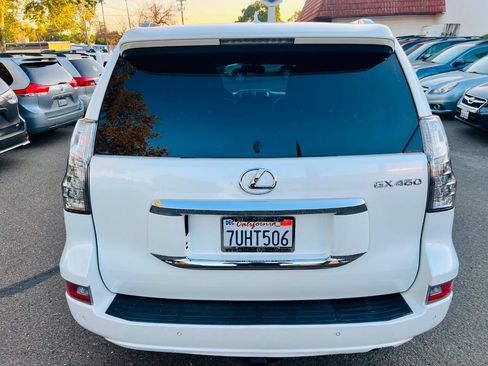 Used 2015 Lexus GX 460 w/ Premium Package AWD/4WD image 8