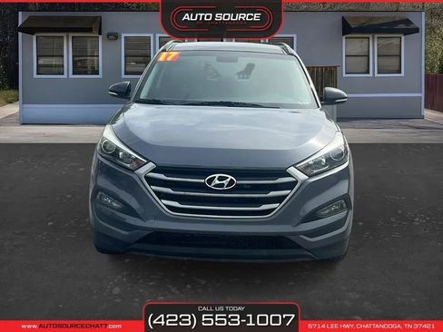 Used 2017 Hyundai Tucson Night w/ Cargo Package FWD image 2