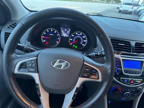 Used 2014 Hyundai Accent SE FWD image 17