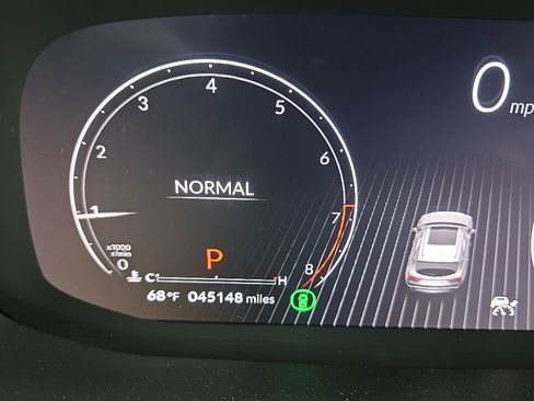 Used 2024 Acura MDX w/ Technology Package AWD/4WD image 10
