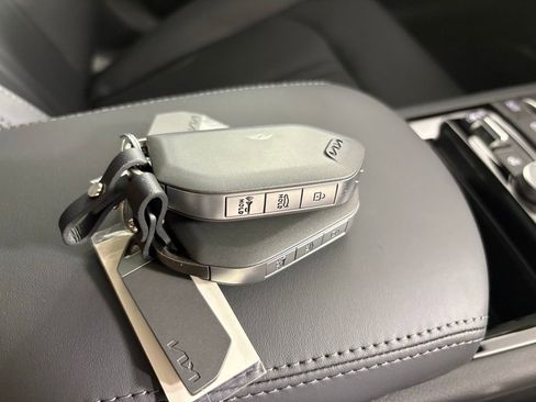 New 2026 Kia K5 EX image 45