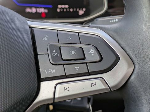 Certified 2025 Volkswagen Jetta S image 33