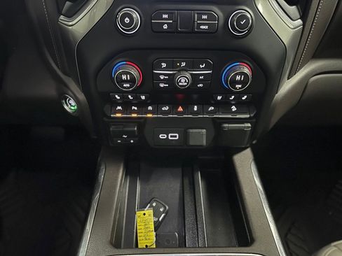 Used 2019 Chevrolet Silverado 1500 LTZ w/ LTZ Plus Package image 17