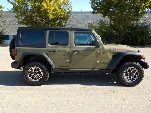 New 2025 Jeep Wrangler Unlimited Rubicon w/ Technology Group image 6