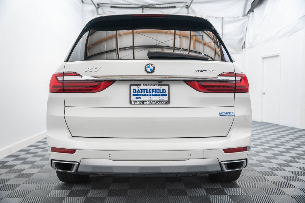 Used 2020 BMW X7 xDrive40i w/ Cold Weather Package AWD/4WD image 6