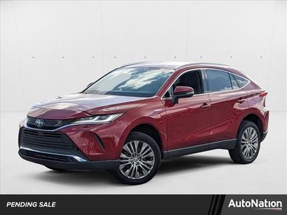 Used 2021 Toyota Venza XLE w/ Carpet Mat Package (TMS)