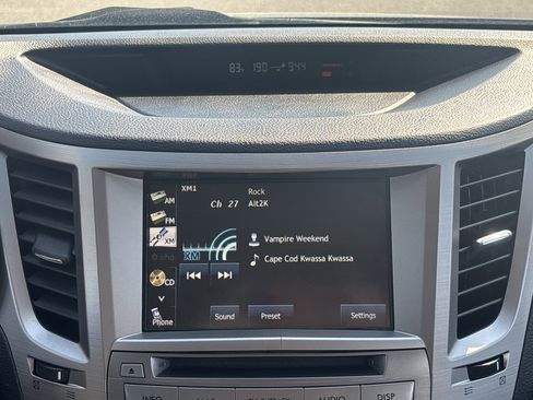 Used 2014 Subaru Legacy 2.5i Limited AWD/4WD image 7