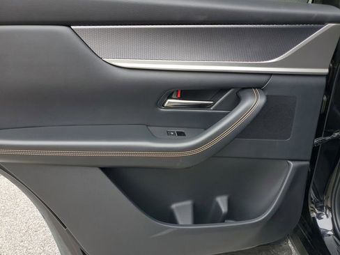 Used 2024 MAZDA CX-90 3.3 Turbo w/ Preferred Plus image 17