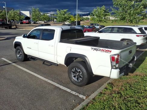Certified 2023 Toyota Tacoma TRD Off-Road w/ Technology Package AWD/4WD image 3