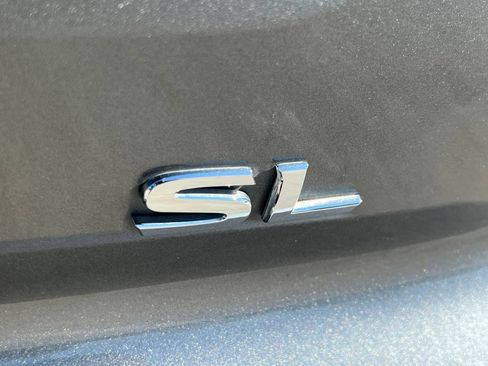 Used 2022 Nissan Pathfinder SL w/ Cargo Package FWD image 5