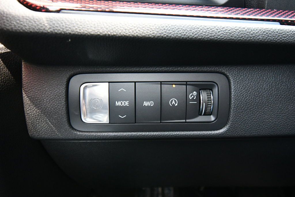 Used 2025 Chevrolet Traverse RS w/ LPO, Floor Liner Package AWD/4WD image 23
