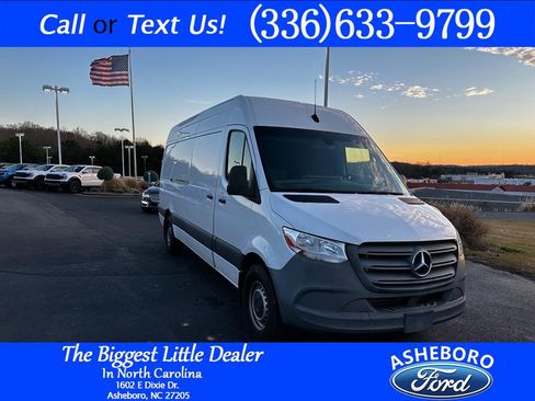 Used 2021 Mercedes-Benz Sprinter 2500 image 1