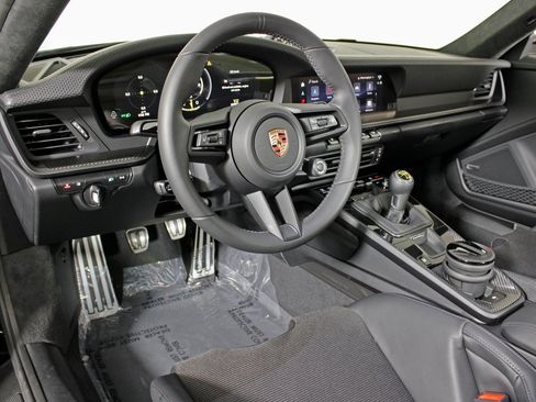 New 2026 Porsche 911 GT3 image 4