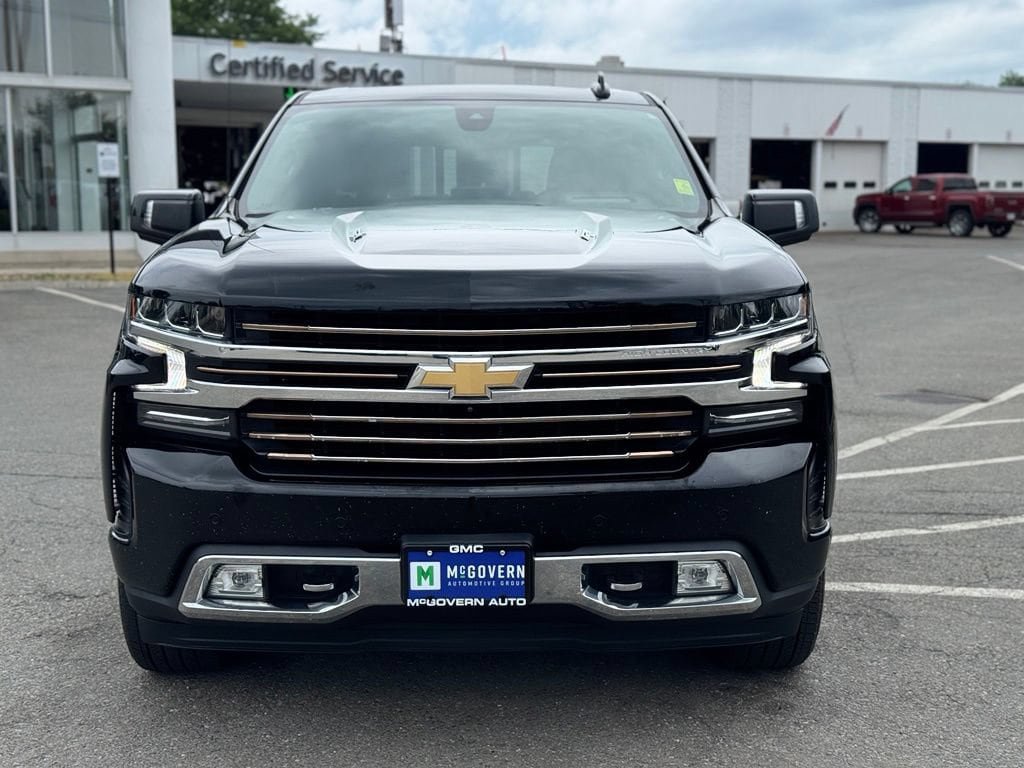 Used 2022 Chevrolet Silverado 1500 High Country w/ Technology Package AWD/4WD image 9