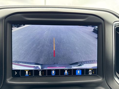 Used 2022 GMC Sierra 2500 AT4 w/ AT4 Preferred Package AWD/4WD image 22