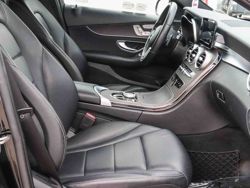 Used 2019 Mercedes-Benz C 300 Sedan image 18