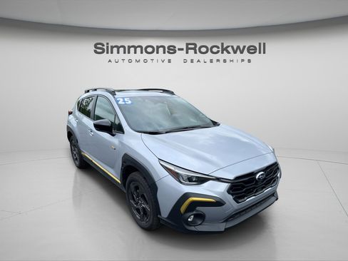 Used 2025 Subaru Crosstrek 2.5i Sport AWD/4WD image 7