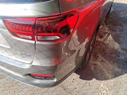 Used 2019 Kia Sorento EX AWD/4WD image 4