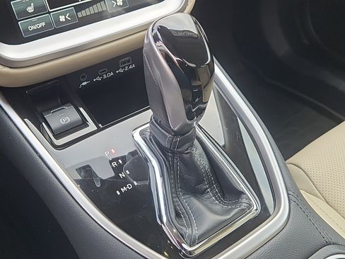 Certified 2023 Subaru Legacy Limited image 23