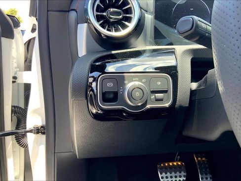 New 2025 Mercedes-Benz CLA 250 image 12