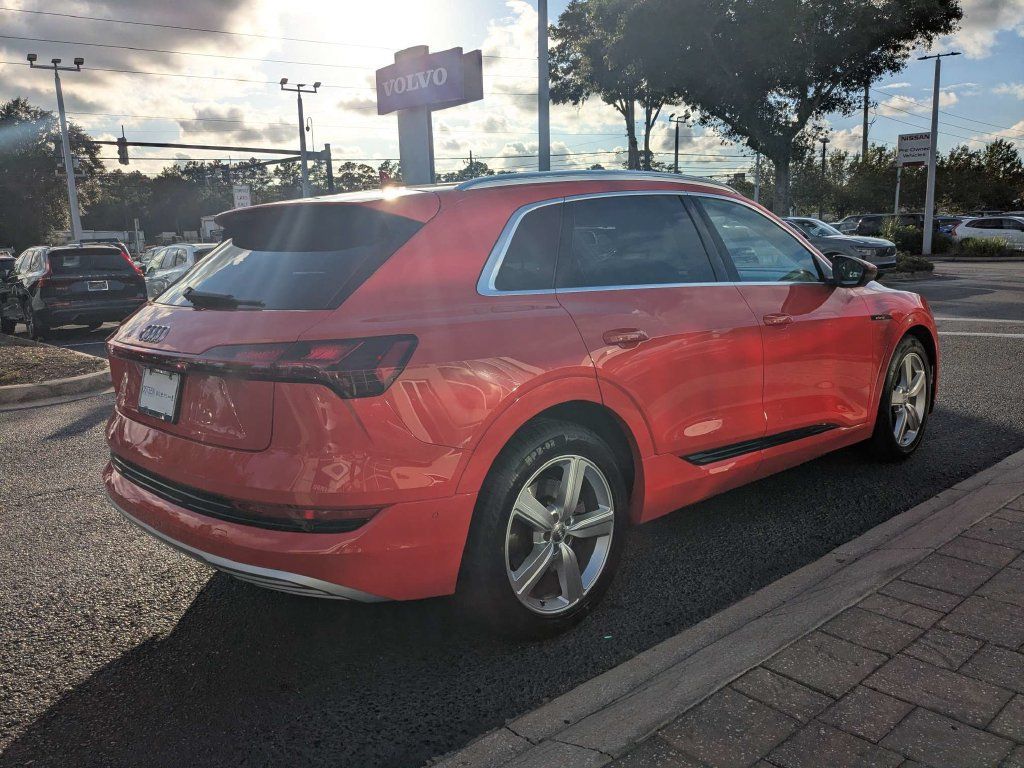 Used 2019 Audi e-tron Premium Plus AWD/4WD image 6