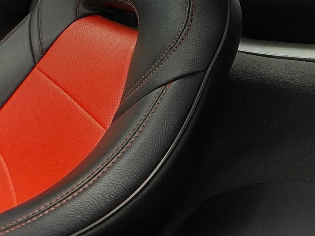 Used 2019 Chevrolet Corvette Grand Sport RWD image 12