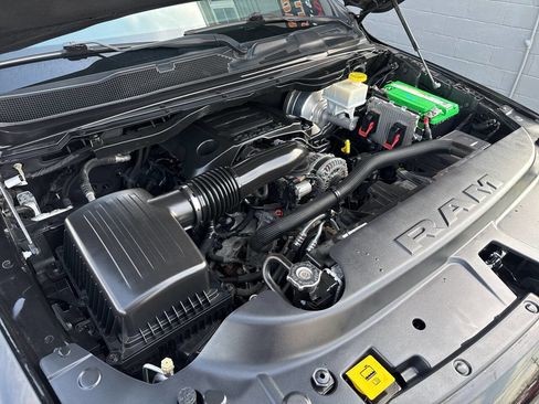 Used 2019 RAM 1500 Big Horn image 8