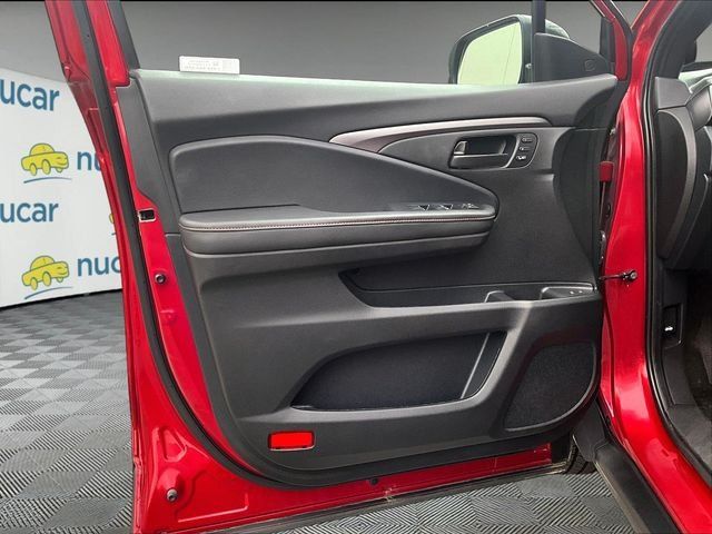 Used 2023 Honda Passport TrailSport image 19