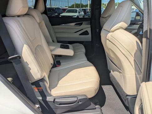 Used 2023 INFINITI QX60 Luxe w/ Cargo Package FWD image 27