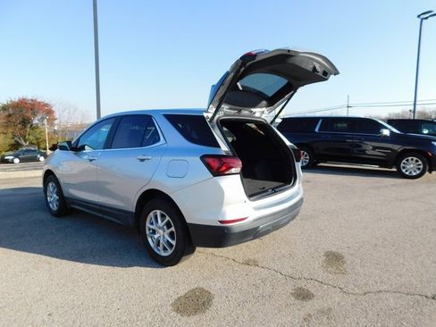 Used 2022 Chevrolet Equinox LT w/ Driver Convenience Package image 21