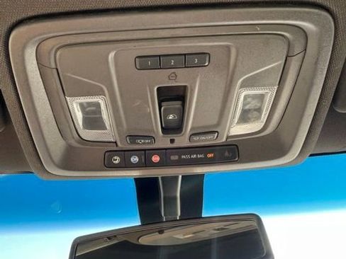 Used 2023 GMC Sierra 2500 SLT image 19