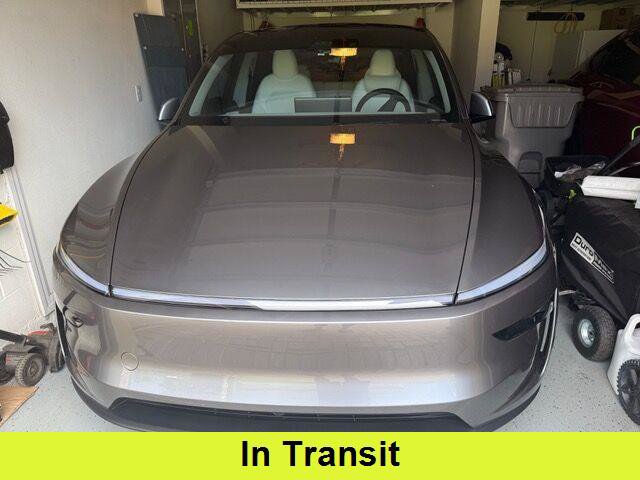 Used 2026 Tesla Model Y Long Range AWD/4WD image 1