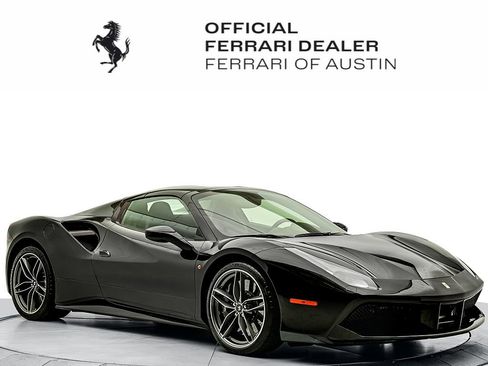 Used 2019 Ferrari 488 Spider RWD image 2