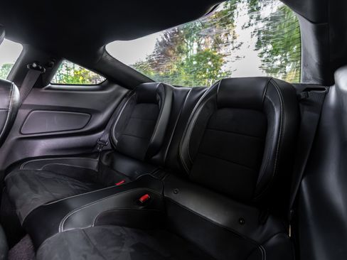 Used 2016 Ford Mustang Shelby GT350 w/ Technology Package image 15