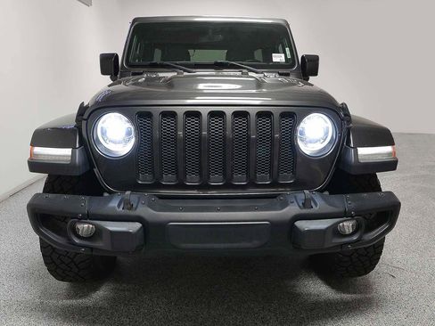 Used 2019 Jeep Wrangler Unlimited Sahara w/ Quick Order Package 24M Moab AWD/4WD image 3