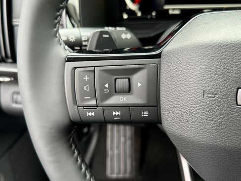 New 2026 Nissan Pathfinder Platinum image 24