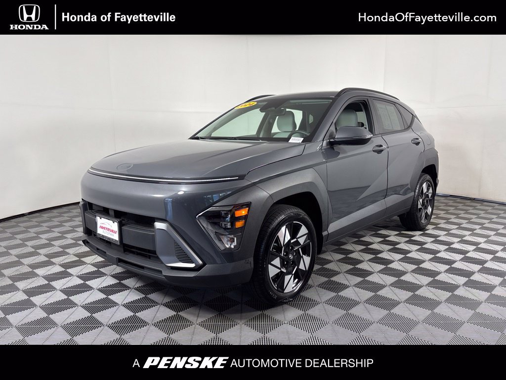 Used 2024 Hyundai Kona SEL AWD/4WD image 1