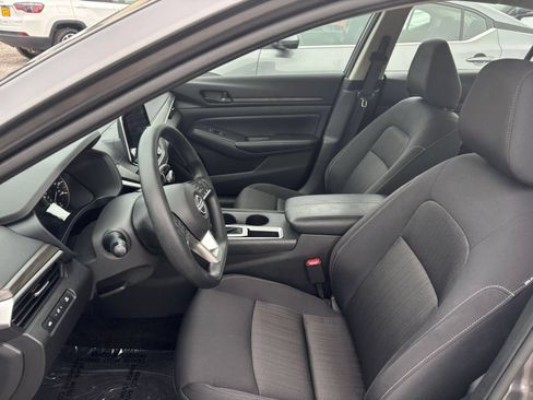 Used 2026 Nissan Altima 2.5 SV FWD image 26