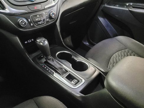 Used 2020 Chevrolet Equinox LT AWD/4WD image 26