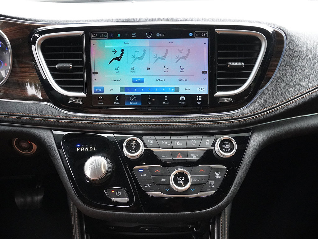 Used 2022 Chrysler Pacifica Pinnacle AWD/4WD image 57