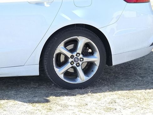 Used 2015 Ford Fusion SE w/ Equipment Group 201A image 27