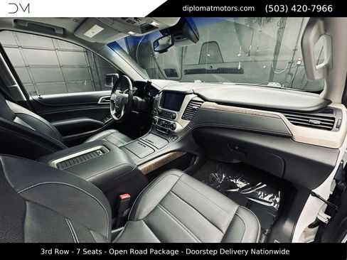 Used 2018 GMC Yukon Denali w/ Open Road Package AWD/4WD image 19