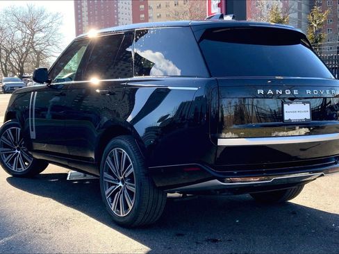 New 2026 Land Rover Range Rover Autobiography image 12