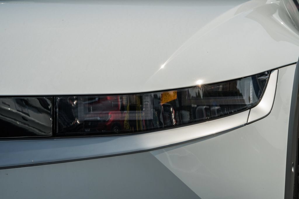 Used 2024 Hyundai Ioniq 5 Limited AWD/4WD image 13