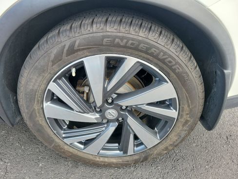 Used 2015 Nissan Murano Platinum w/ Platinum Technology Package FWD image 33