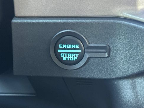 New 2026 Ford Bronco Outer Banks w/ Sasquatch Package AWD/4WD image 23