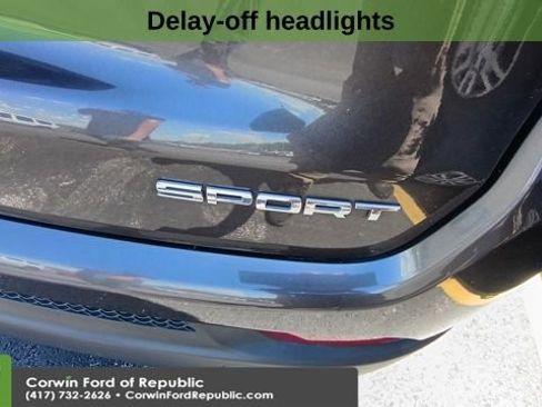 Used 2022 Jeep Compass Sport FWD image 8