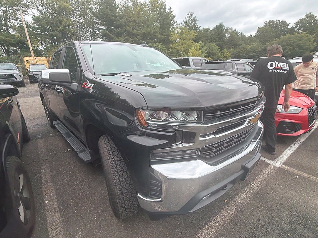 Certified 2021 Chevrolet Silverado 1500 LT w/ Z71 Off-Road Package AWD/4WD image 3